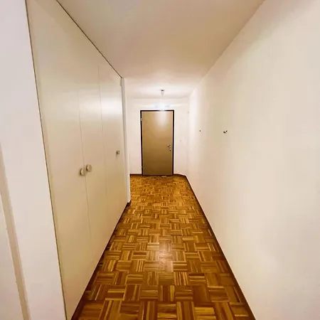 Center Next To Hb Main Train Station Apartment *