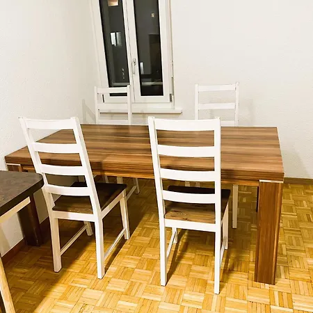 Center Next To Hb Main Train Station La - Self Checkin