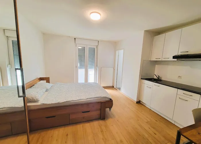 Center Next To Hb Main Train Station La - Self Checkin Zurich