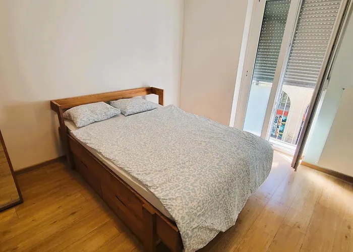 Center Next To Hb Main Train Station La - Self Checkin Apartman